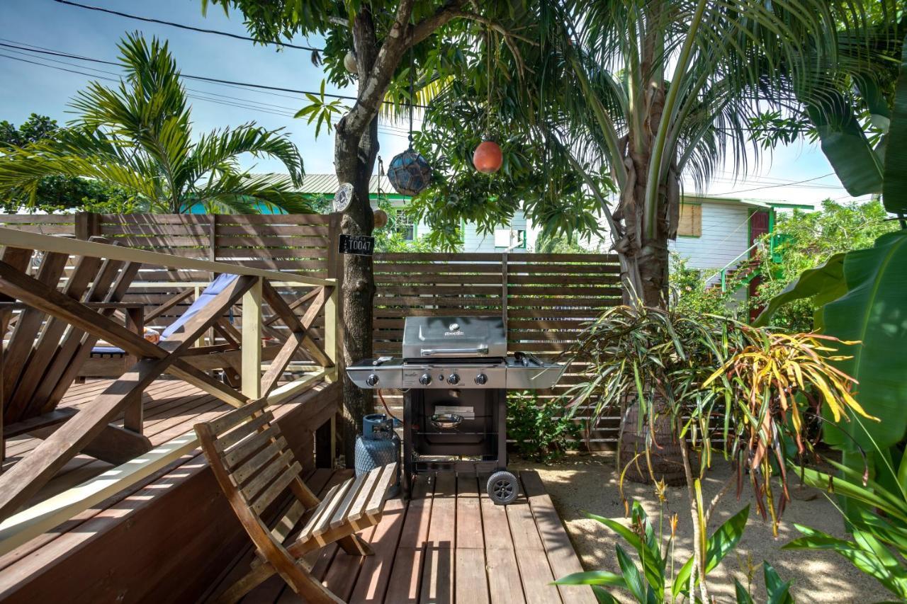 Driftwood Gardens Guesthouse Placencia Екстер'єр фото