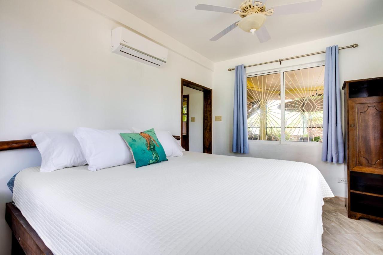 Driftwood Gardens Guesthouse Placencia Екстер'єр фото