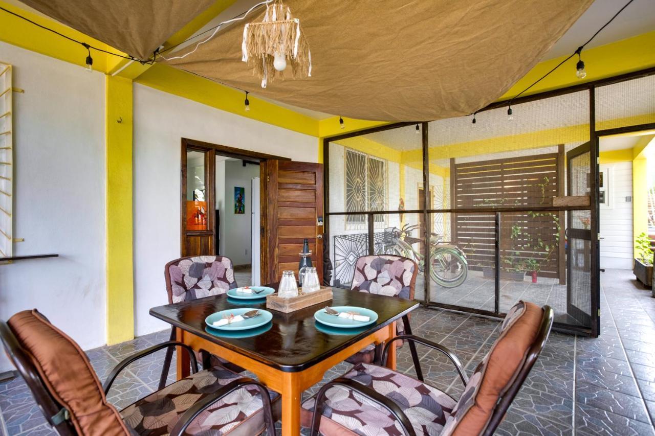 Driftwood Gardens Guesthouse Placencia Екстер'єр фото