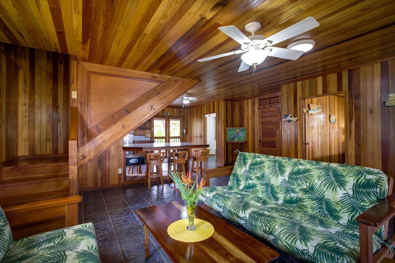 Driftwood Gardens Guesthouse Placencia Екстер'єр фото