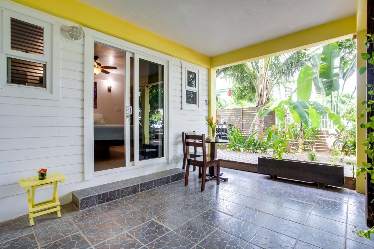 Driftwood Gardens Guesthouse Placencia Екстер'єр фото