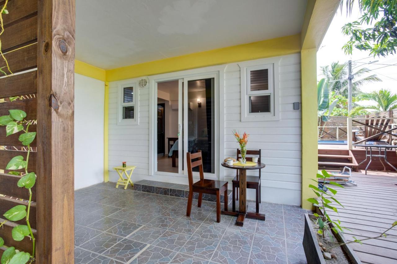 Driftwood Gardens Guesthouse Placencia Екстер'єр фото