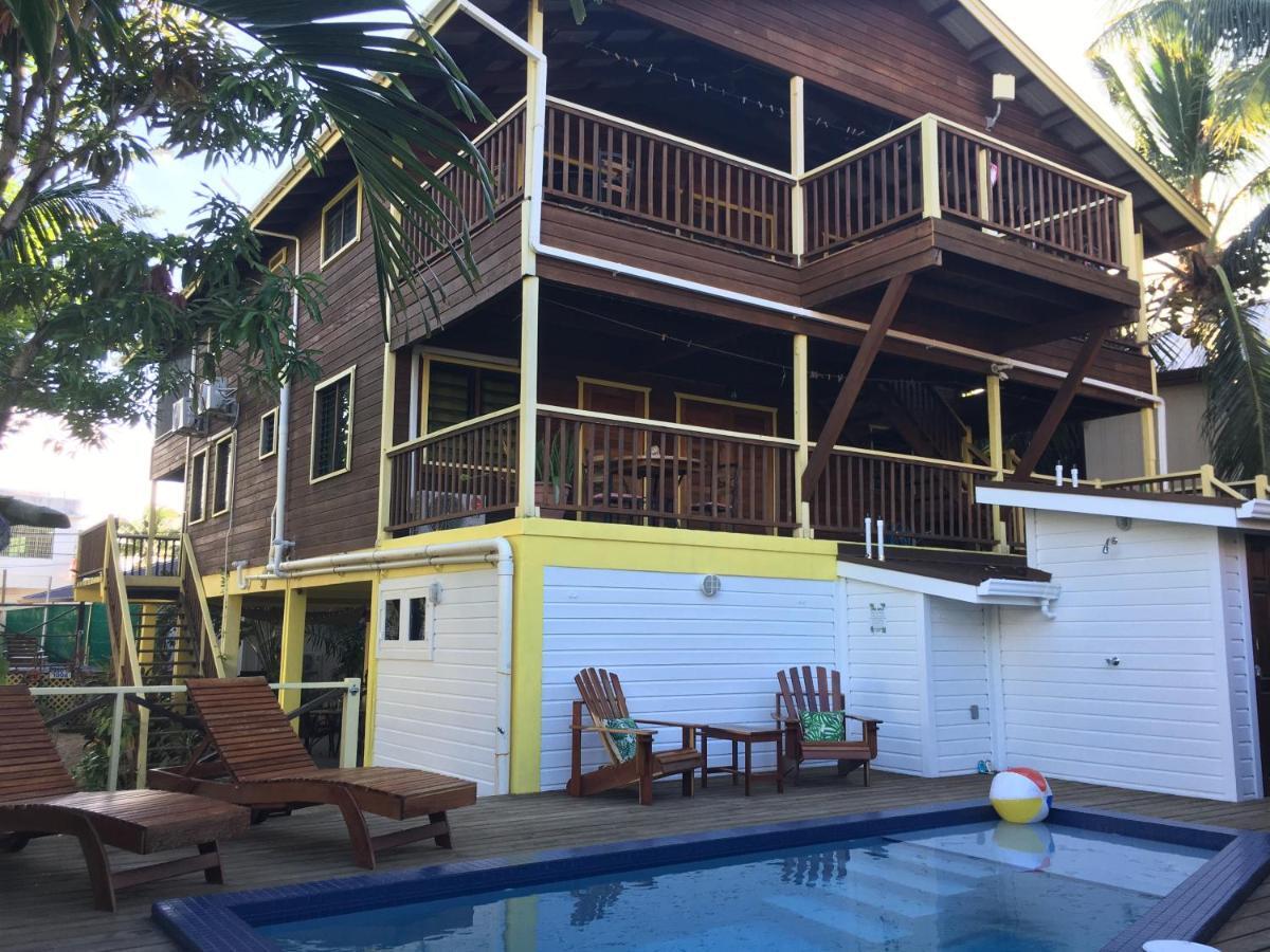 Driftwood Gardens Guesthouse Placencia Екстер'єр фото